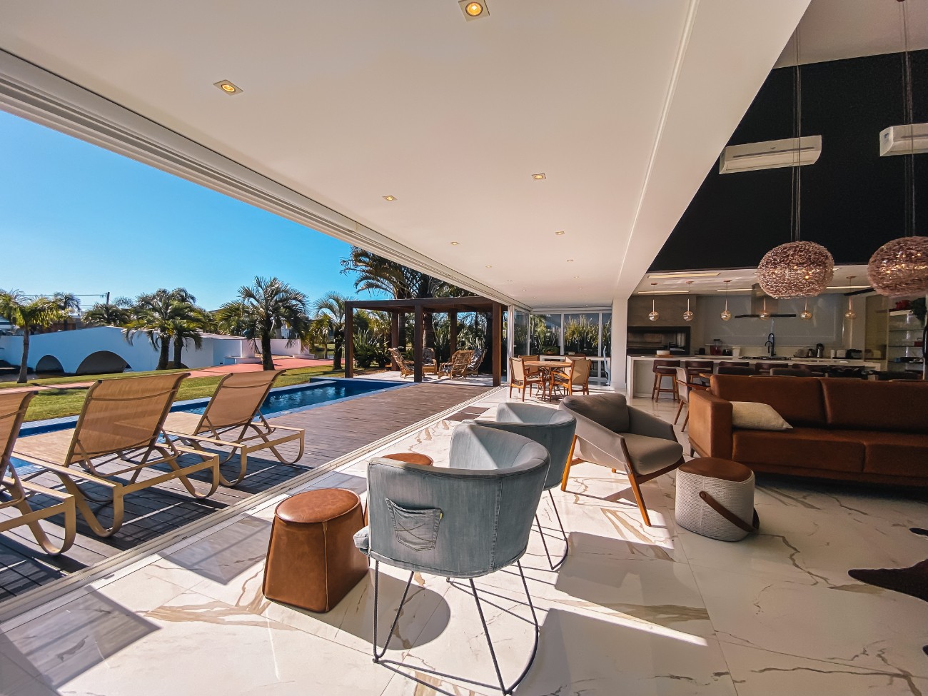 Casa em Condomínio 5 dormitórios para venda, Centro em Xangri-lá | Ref.: 11519