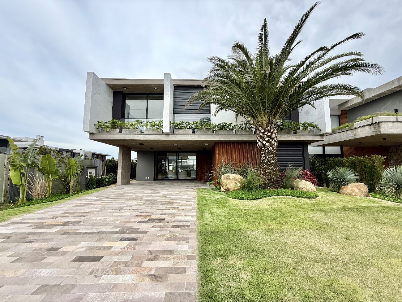 Casa em Condomínio 6 dormitórios para venda, Centro em Xangri-lá | Ref.: 17392