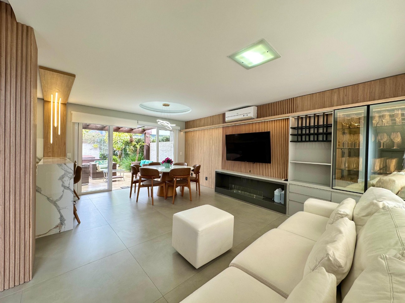 Casa em Condomínio 4 dormitórios para venda, Centro em Xangri-lá | Ref.: 17496