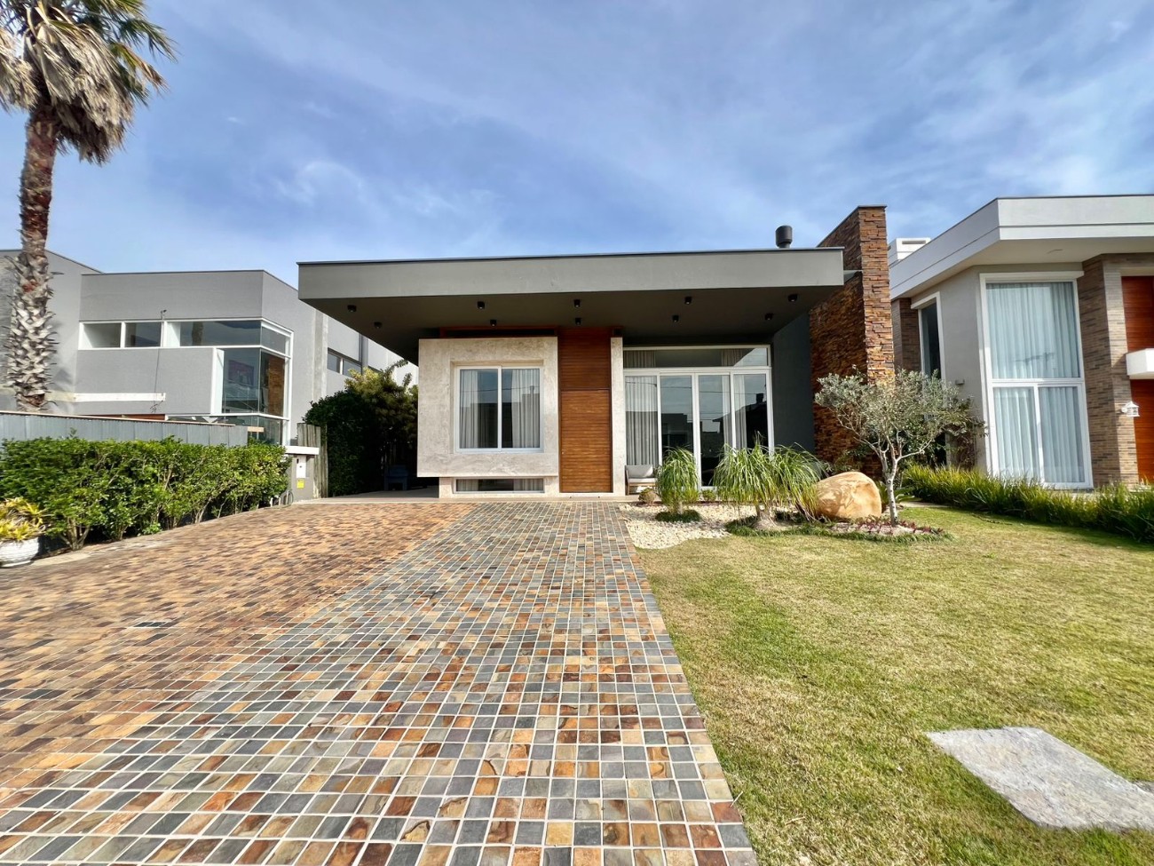 Casa em Condomínio 4 dormitórios para venda, Atlantida em Atlântida | Ref.: 4675