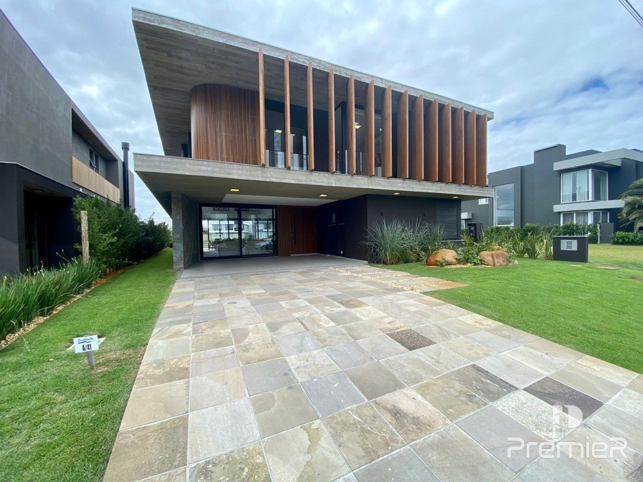 Casa em Condomínio 5 dormitórios para venda, Enseada em Xangri-lá | Ref.: 8709